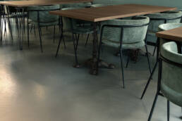 Piatti d'Autore, Secret Room. Lavorazione pavimento resina