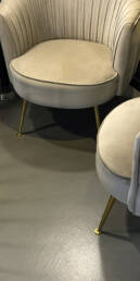 Dettaglio del pavimento inn micro cemento