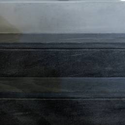 Scala interna con gradini moderni