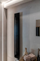 Bagno con Rivestimento e Pavimento in Resina - Dettaglio Illuminazione